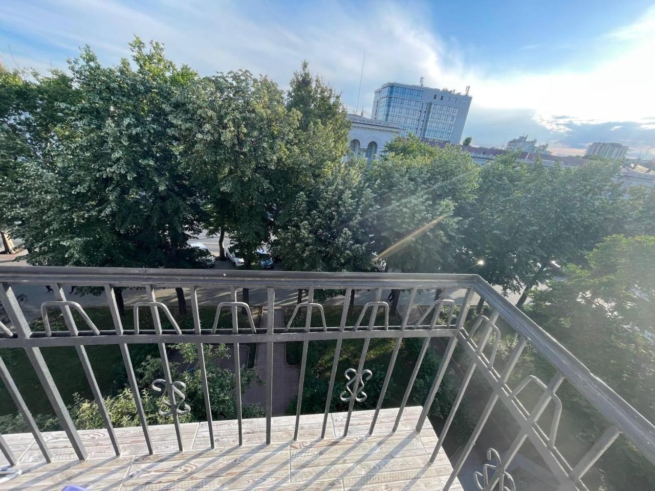 Apartament Central In Chisinau! Екстериор снимка